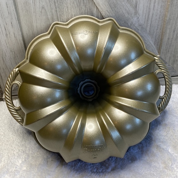 Nordic Ware Kitchen Nordic Ware Proform Anniversary Bundt Pan With